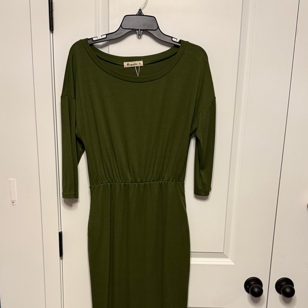 Olive Green 3/4 Sleeve Midi Dress